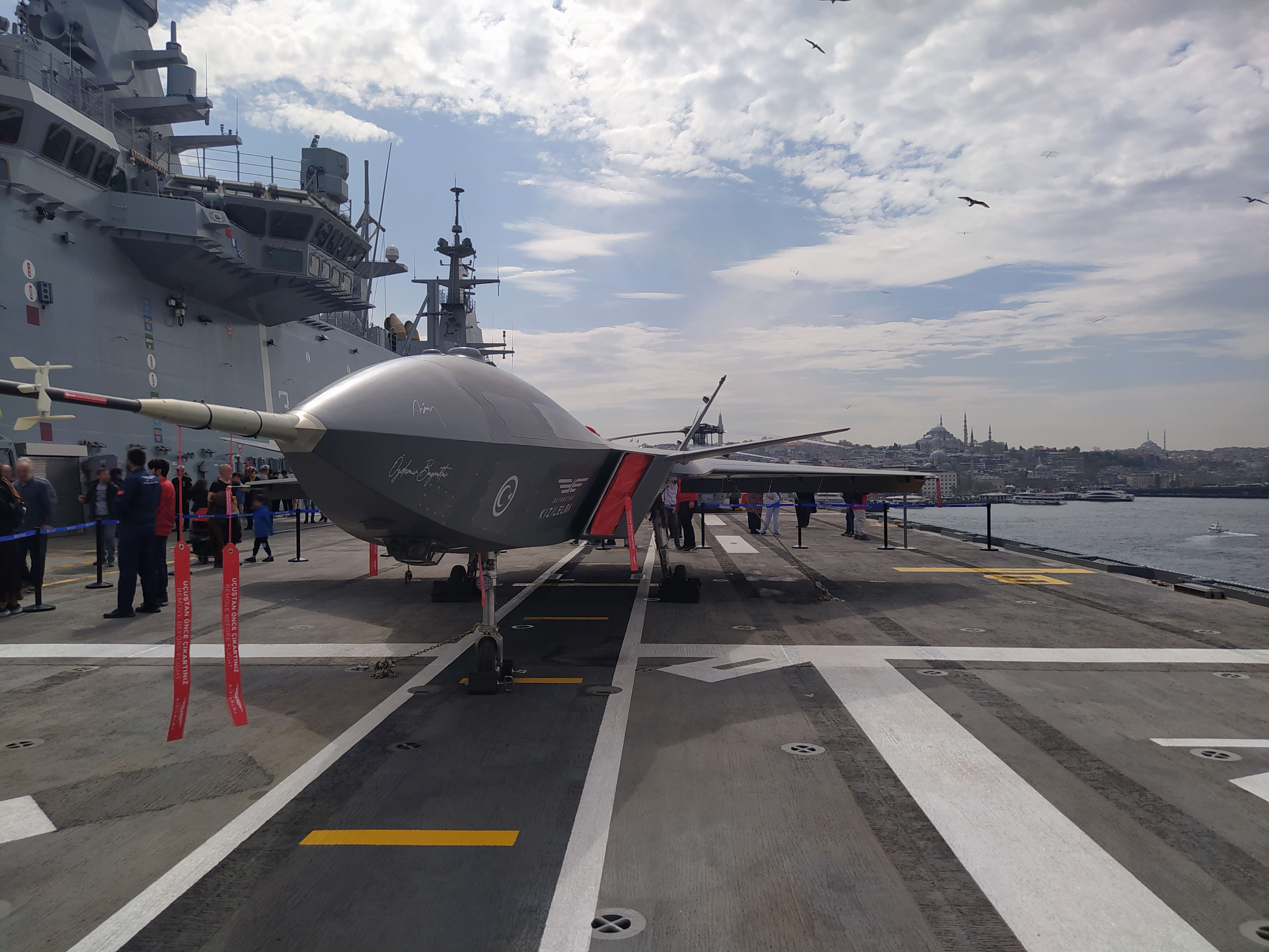 Hanwha Unveils Striker Medium Uncrewed Surface Vessel Family at Eurosatory 2026